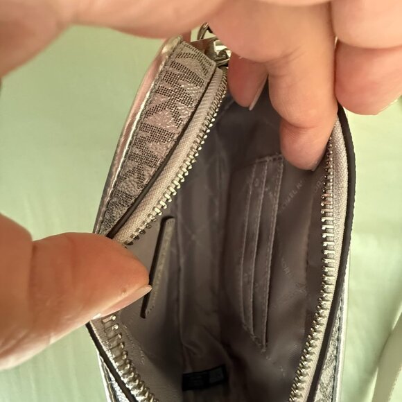 MICHAEL KORS Bradshaw Extra-Small Metallic Signature Logo Crossbody Bag (silver) - Picture 8 of 8